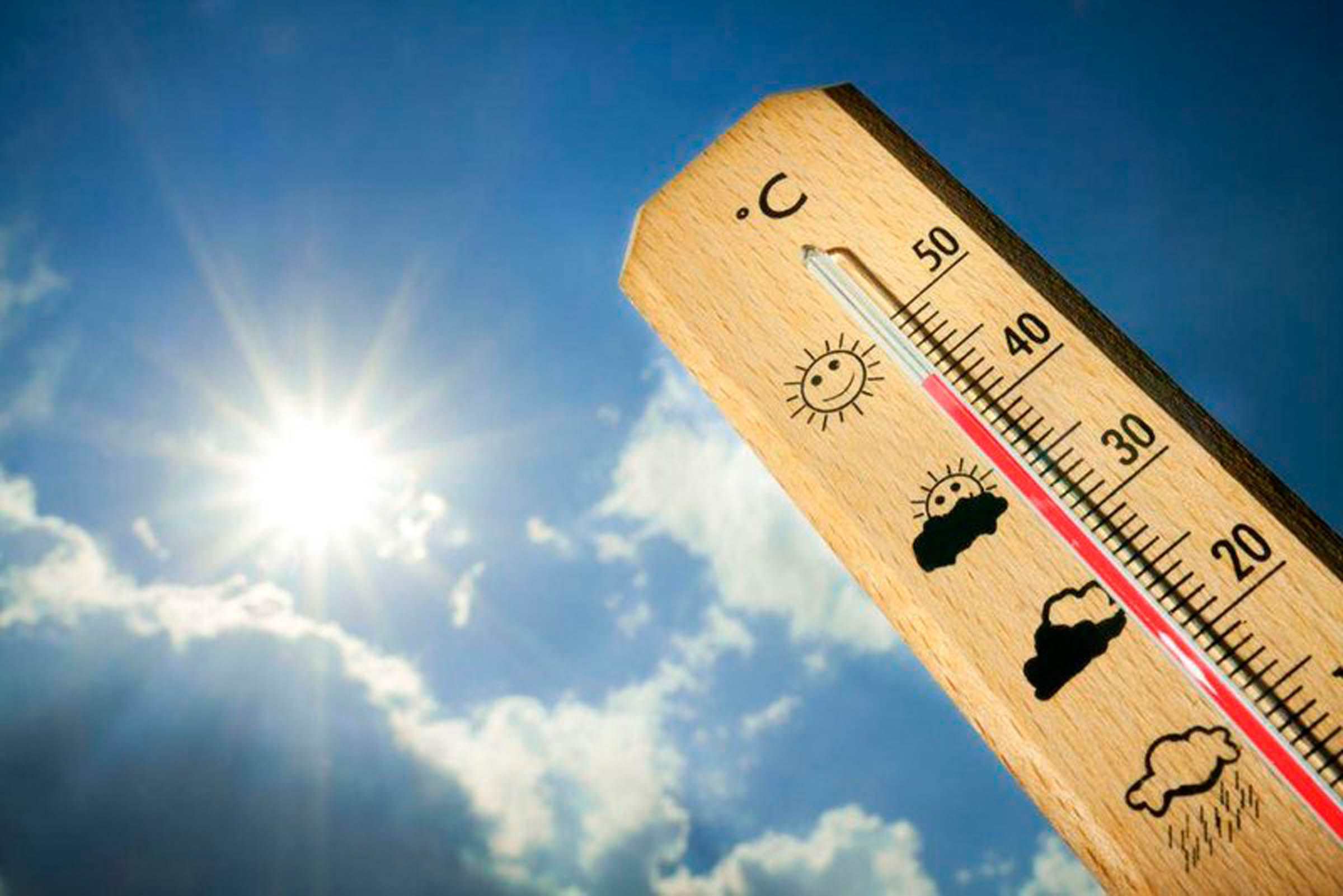 Повышение температуры воздуха приводит к. Термометр. Климат жара. Термометр жара. Градусник климат.